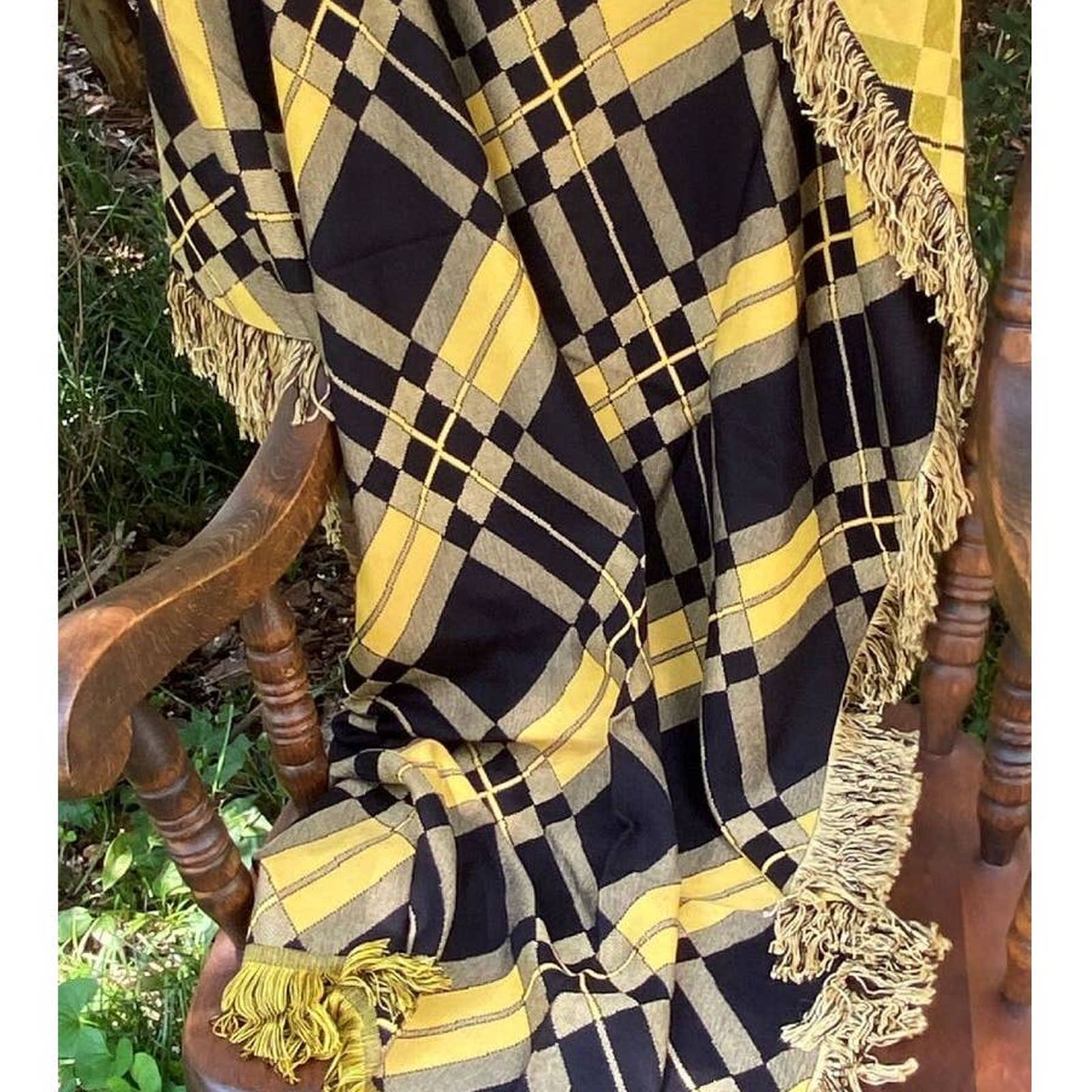 Argyle Plaid Decorative Throw Blanket Retro Fringed Woven 50x60" Black Gold NEW