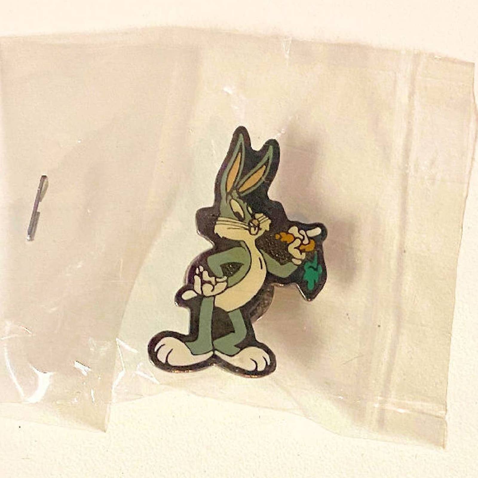 Bugs Bunny Enamel Pin Back Lapel Tie 1997 Warner Bros Carrot Vintage Pinback MIP